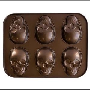 Halloween Skull baking tray